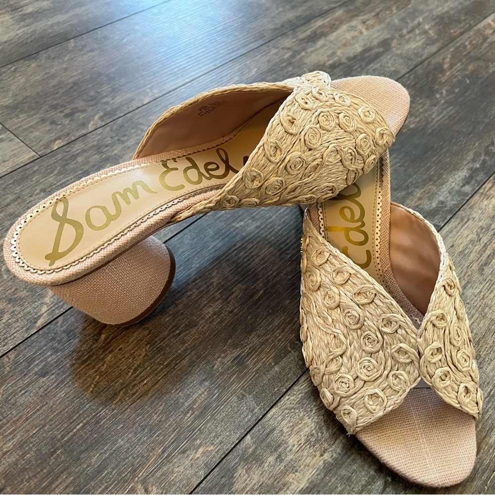Sam Edelman Beige Woven Floral Mules
